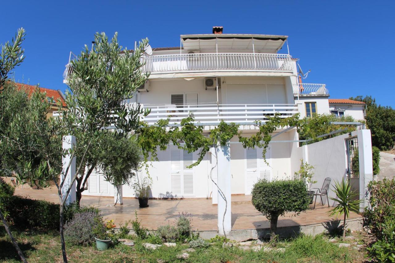 Giardino Apartment Hvar Town